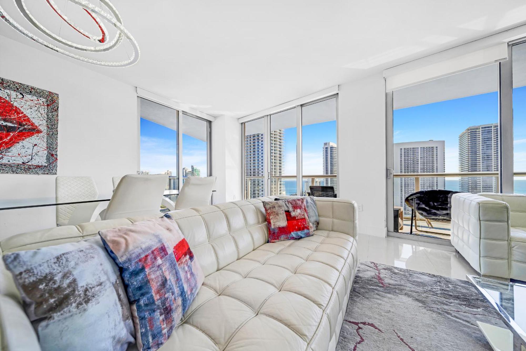Resort-Style Living With Direct Ocean Views - 3Br Beauty 哈兰代尔海滩 外观 照片