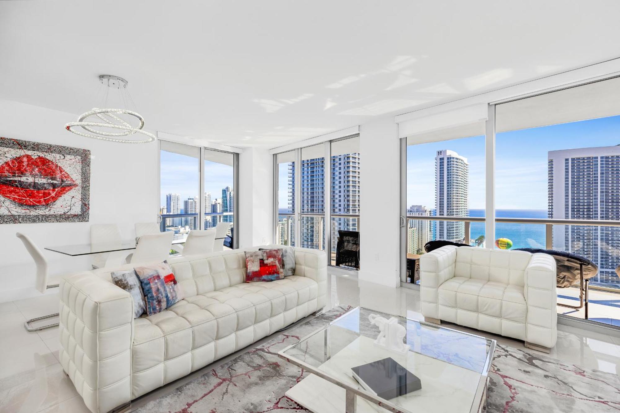 Resort-Style Living With Direct Ocean Views - 3Br Beauty 哈兰代尔海滩 外观 照片