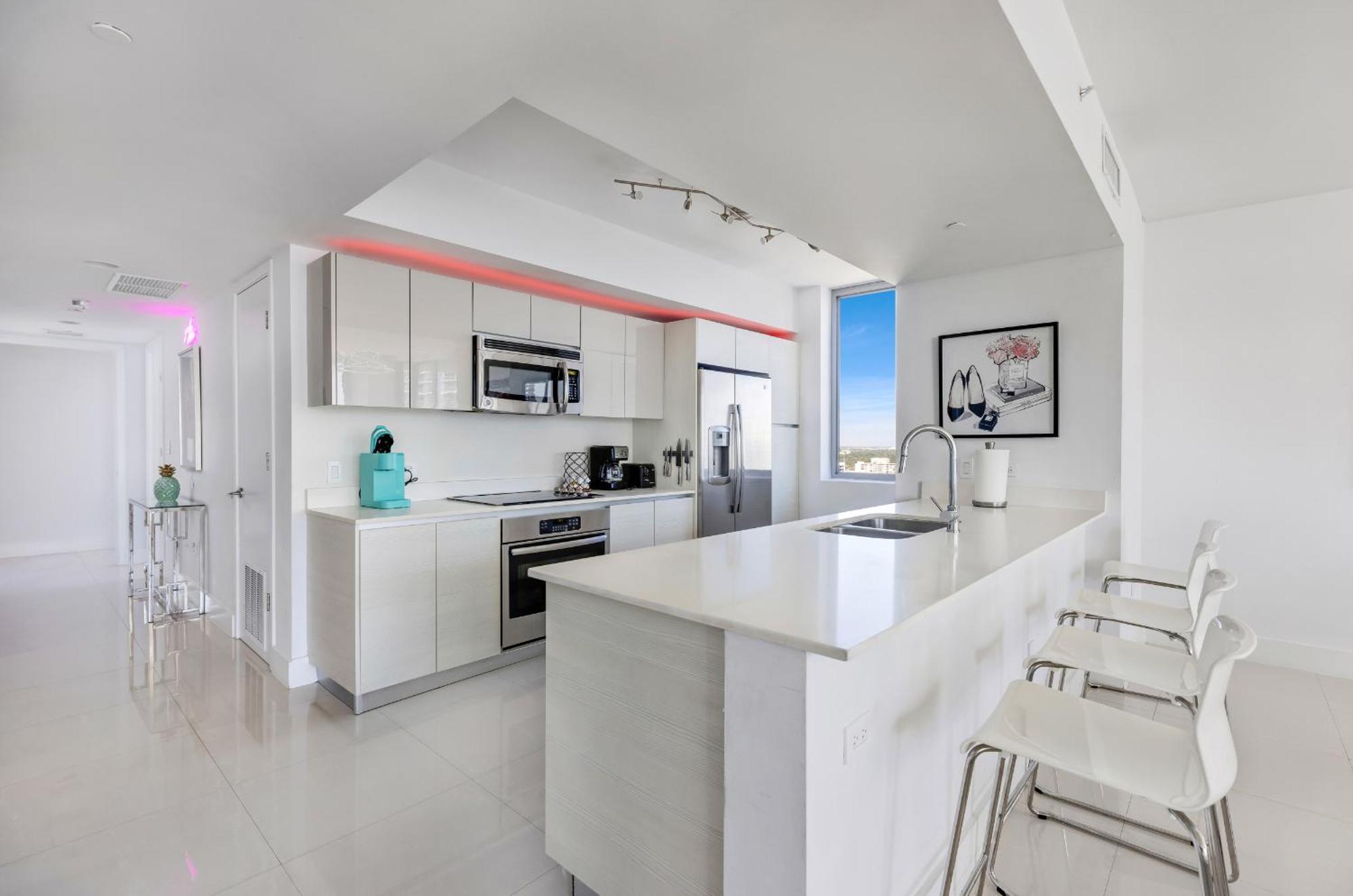 Resort-Style Living With Direct Ocean Views - 3Br Beauty 哈兰代尔海滩 外观 照片