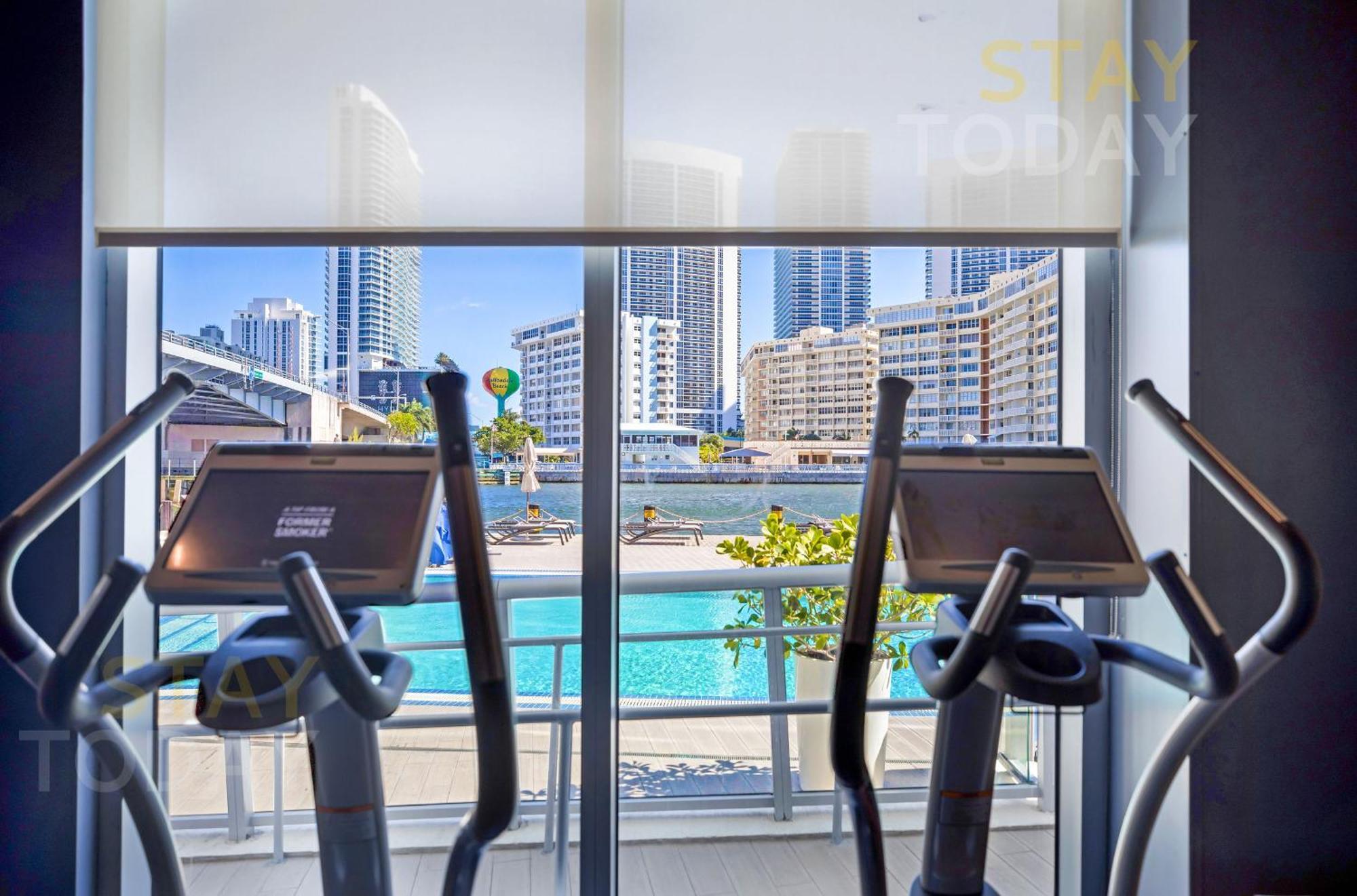Resort-Style Living With Direct Ocean Views - 3Br Beauty 哈兰代尔海滩 外观 照片