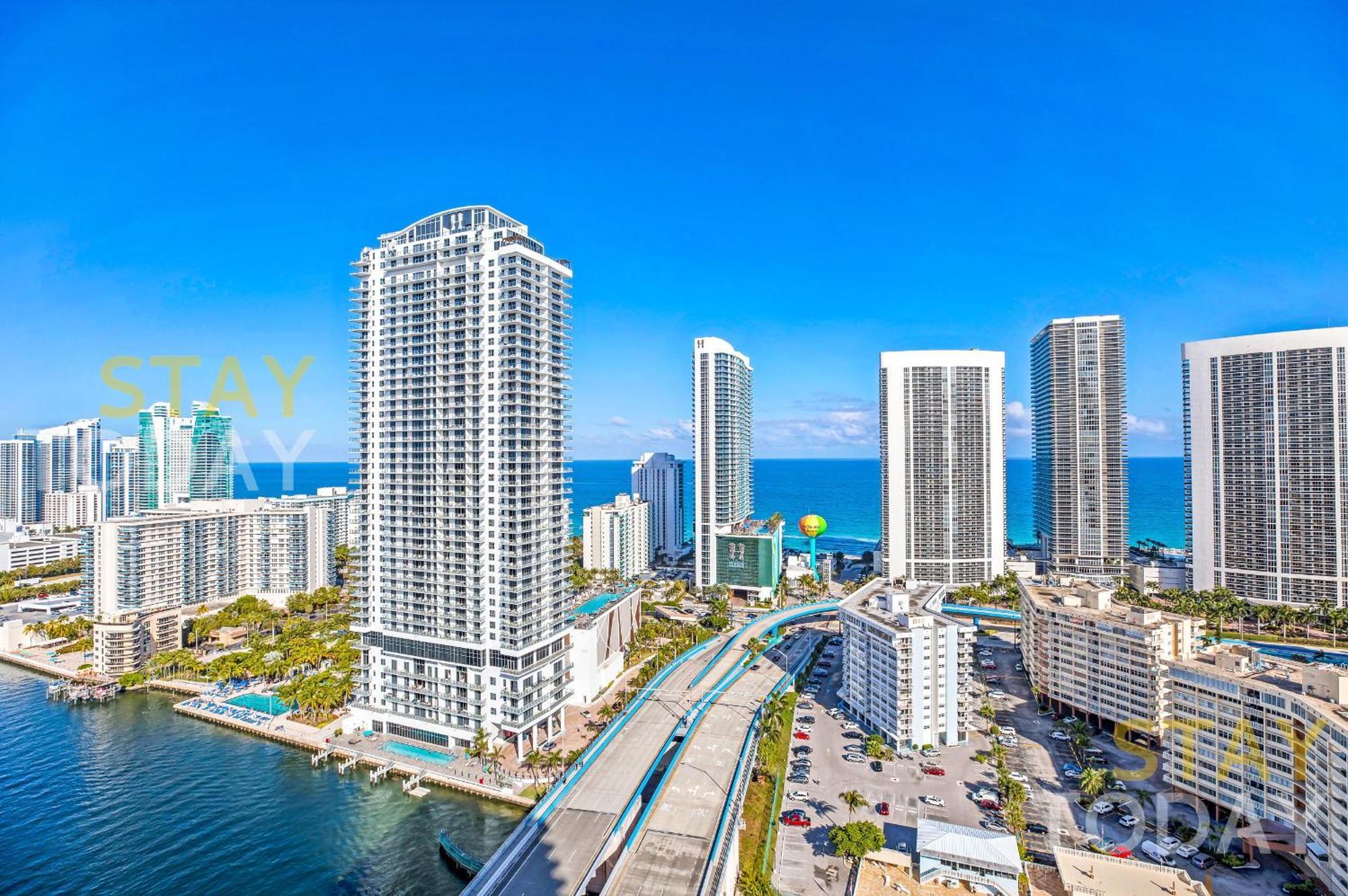 Resort-Style Living With Direct Ocean Views - 3Br Beauty 哈兰代尔海滩 外观 照片